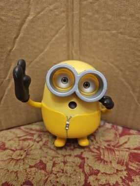 Minions The Rise Of Gru Bob Loud 'n Rowdy w/ Actions & Sounds Toy 2019